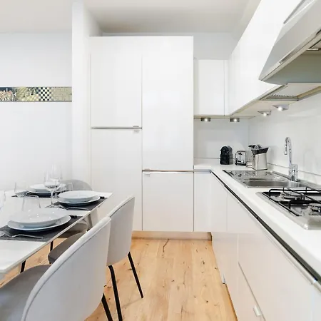 Апартаменты The Silk House *